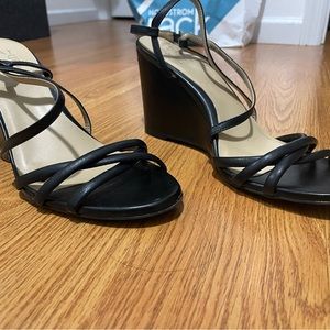 Naturalizer Strappy Black Wedge. Size 10